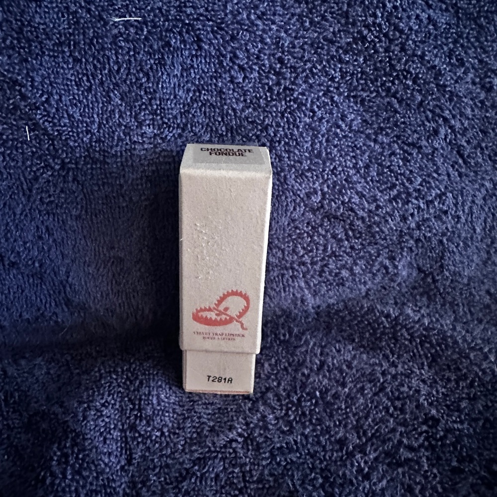 Jeffree Star Velvet Trap Lipstick Chocolate Fondue 3.3g 0.12oz - Picture 3 of 10